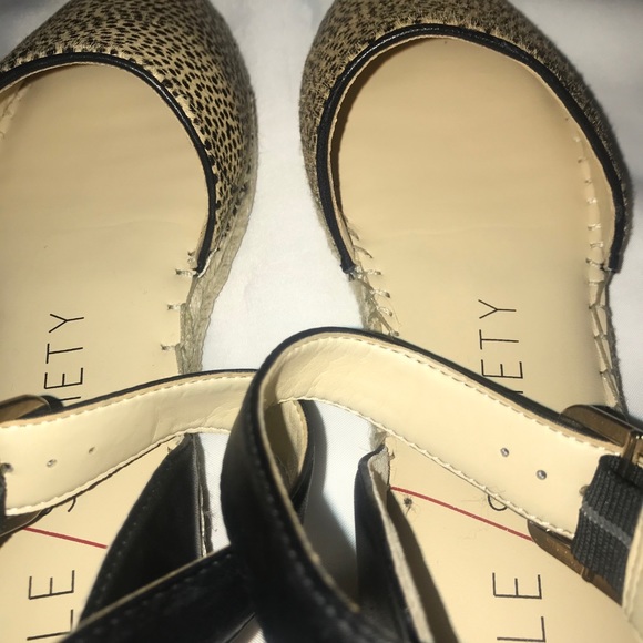 Sandals - Picture 6 of 7